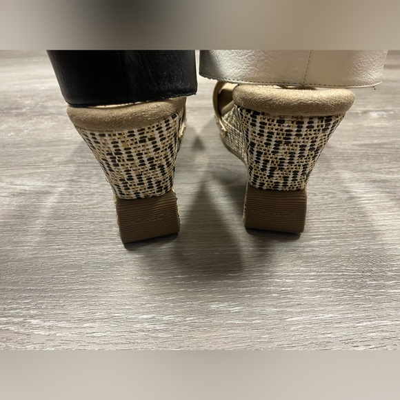 Modzori Virginia 2-in-1 Reversible White Black Wedge Sandal Women’s Size 9 - Picture 8 of 10